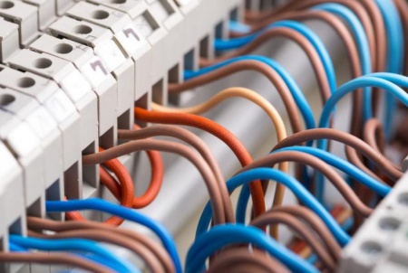 D&eacute;pannage &eacute;lectrique en urgence, les bons r&eacute;flexes &agrave; adopter